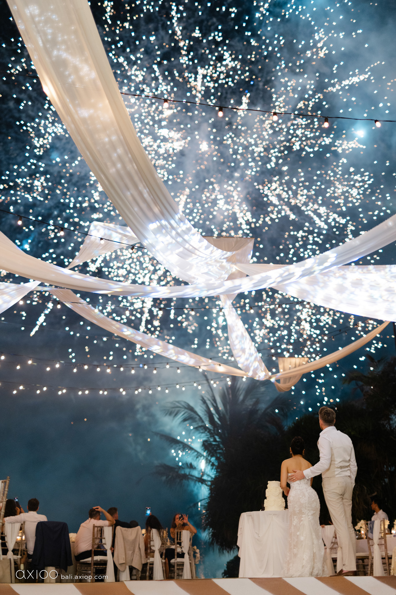 Axioo: A Universe of Love